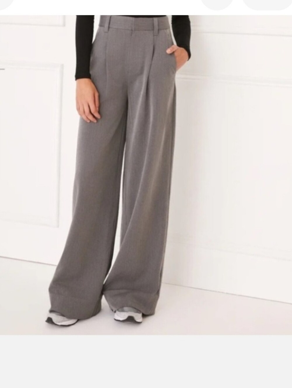 Something Navy Wide-Leg Pleated Trousers in Gray